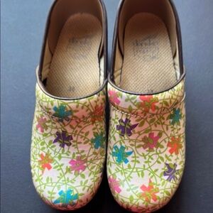 Dansko Vegan Colorful  Clogs Size 38 (EU)